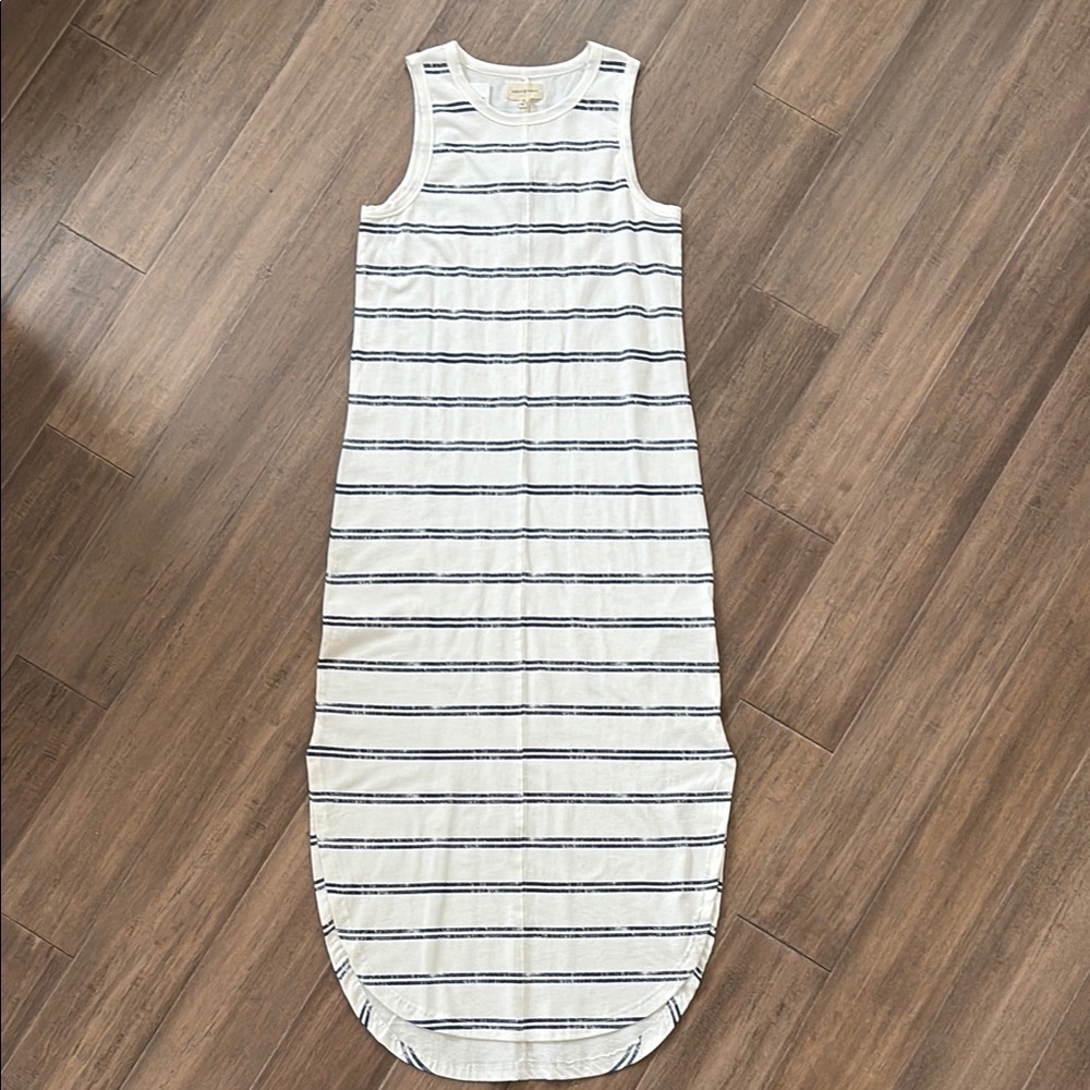 Casual Striped Sleeveless maxi Dress.  Thread & Supply.  Size XS.  New with tags